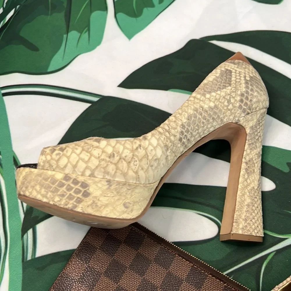 * Sam Edelman heels - Picture 5 of 8